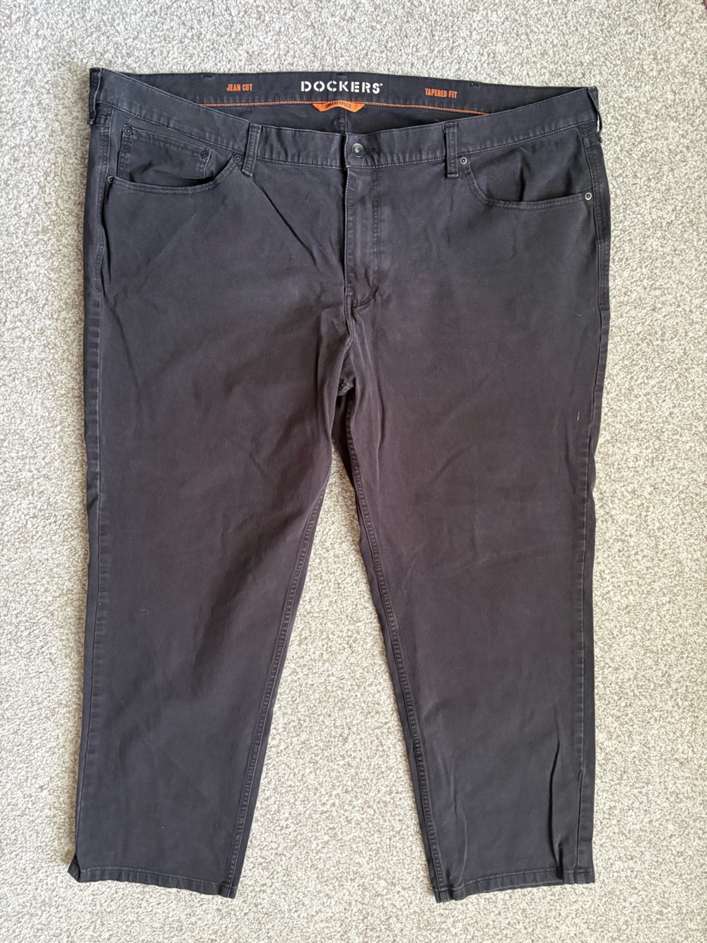 Dockers Men's Chinos in Dark Charcoal Gray